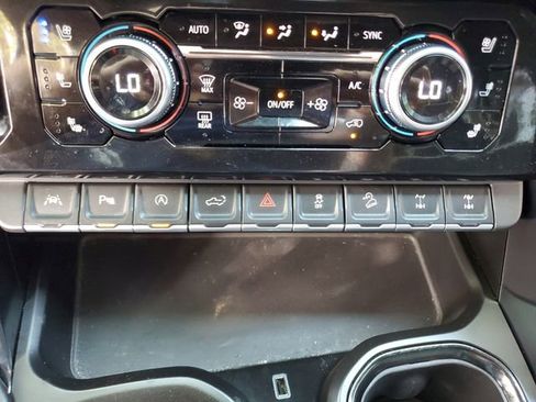 Used 2023 GMC Sierra 1500 AT4X image 24