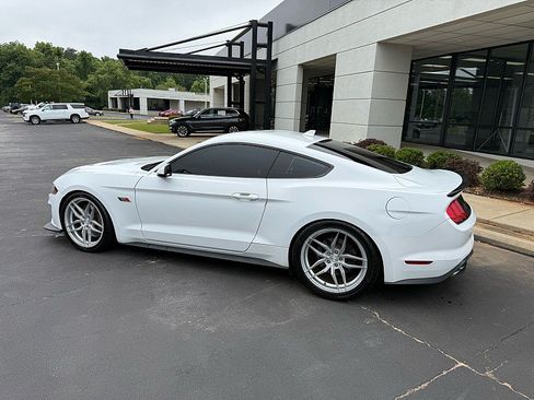 Used 2022 Ford Mustang GT Premium w/ GT Performance Package RWD image 3