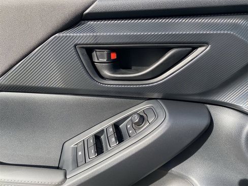 New 2025 Subaru Crosstrek 2.0i Premium image 17