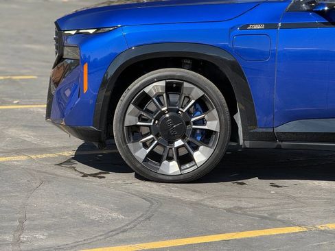 Used 2023 BMW XM image 8