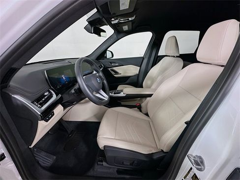 Used 2025 BMW X1 xDrive28i w/ Convenience Package image 27