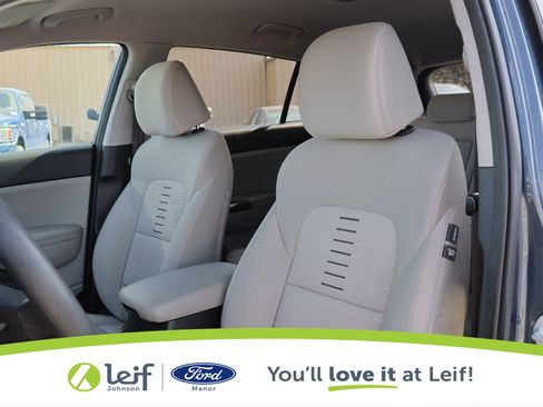 Used 2021 Kia Sportage LX w/ LX Fwd Popular Package image 12