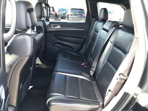 Used 2022 Jeep Grand Cherokee Limited w/ Technology Group AWD/4WD image 19