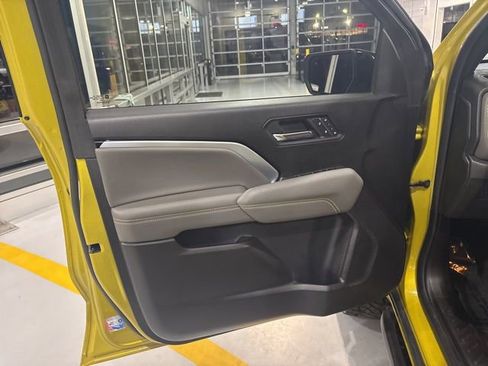 Used 2023 Chevrolet Colorado ZR2 w/ ZR2 Convenience Package III image 14