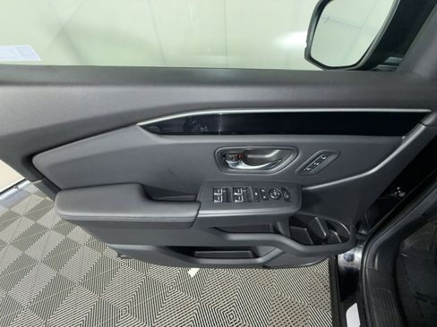 Used 2025 Honda Pilot EX-L image 15