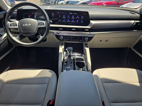 Certified 2024 Kia Telluride S w/ S Sunroof Package AWD/4WD image 12