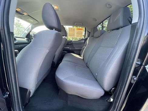Used 2022 Toyota Tacoma SR5 w/ Technology Package RWD image 13