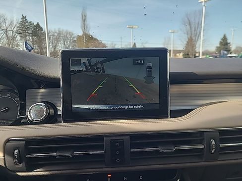 Used 2022 Lincoln Corsair AWD w/ Equipment Group 101A image 15