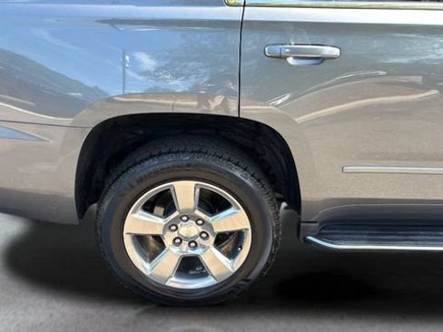 Used 2020 Chevrolet Tahoe Premier AWD/4WD image 39