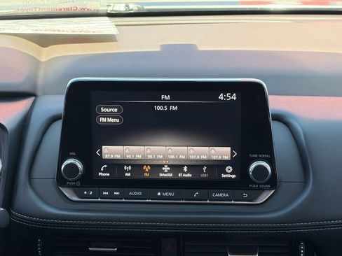 Used 2021 Nissan Rogue SV FWD image 27