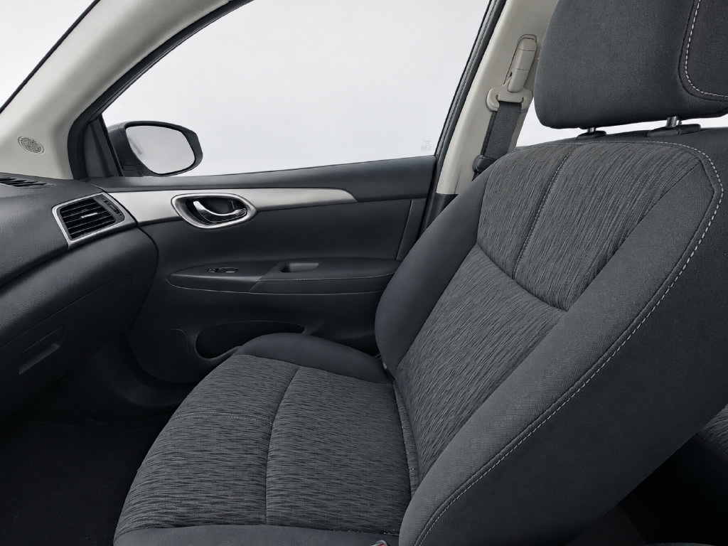 Used 2015 Nissan Sentra SV FWD image 15