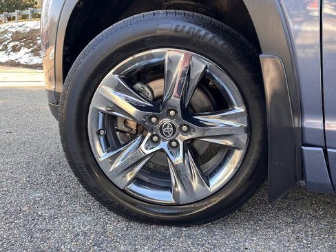Used 2019 Toyota Highlander Limited Platinum image 53