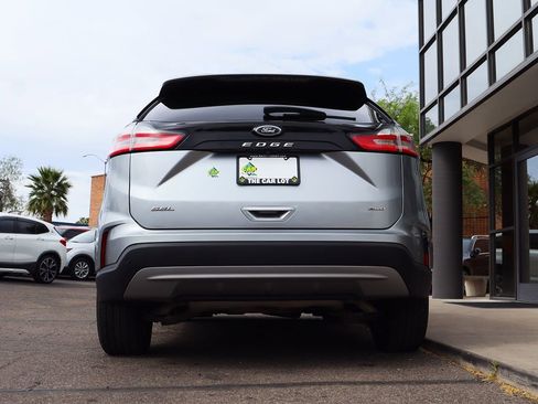 Used 2022 Ford Edge SEL image 12