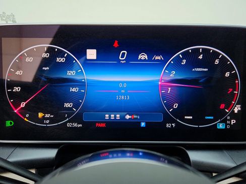 Certified 2025 Mercedes-Benz GLC 300 4MATIC image 18
