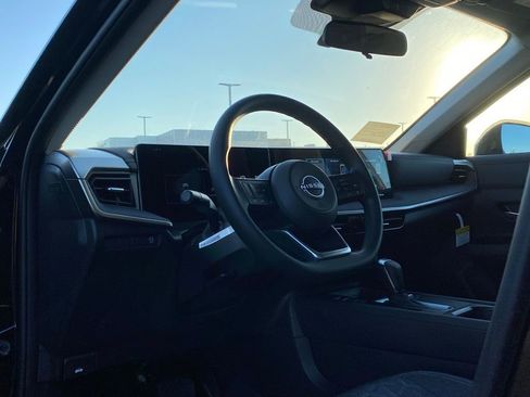 New 2026 Nissan Kicks SV w/ SV Premium Package image 10