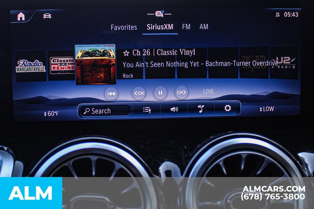 Used 2024 Mercedes-Benz GLB 250 4MATIC image 35
