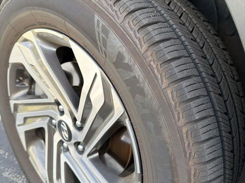 Certified 2022 Hyundai Santa Fe SEL w/ Cargo Package image 9