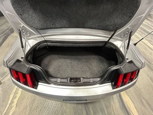 Used 2016 Ford Mustang Convertible w/ Equipment Group 051A RWD image 37