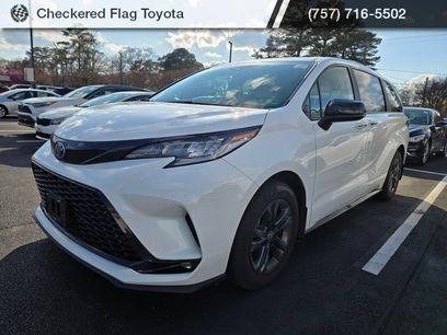 Used 2025 Toyota Sienna XSE w/ XSE Plus Package