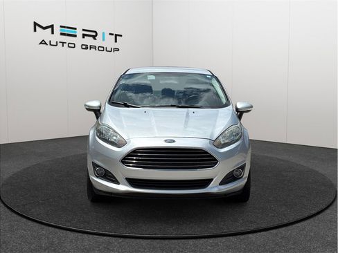 Used 2015 Ford Fiesta SE w/ Equipment Group 201A FWD image 3