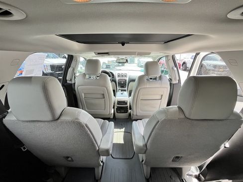 Used 2012 GMC Acadia SLT w/ Technology Package AWD/4WD image 41
