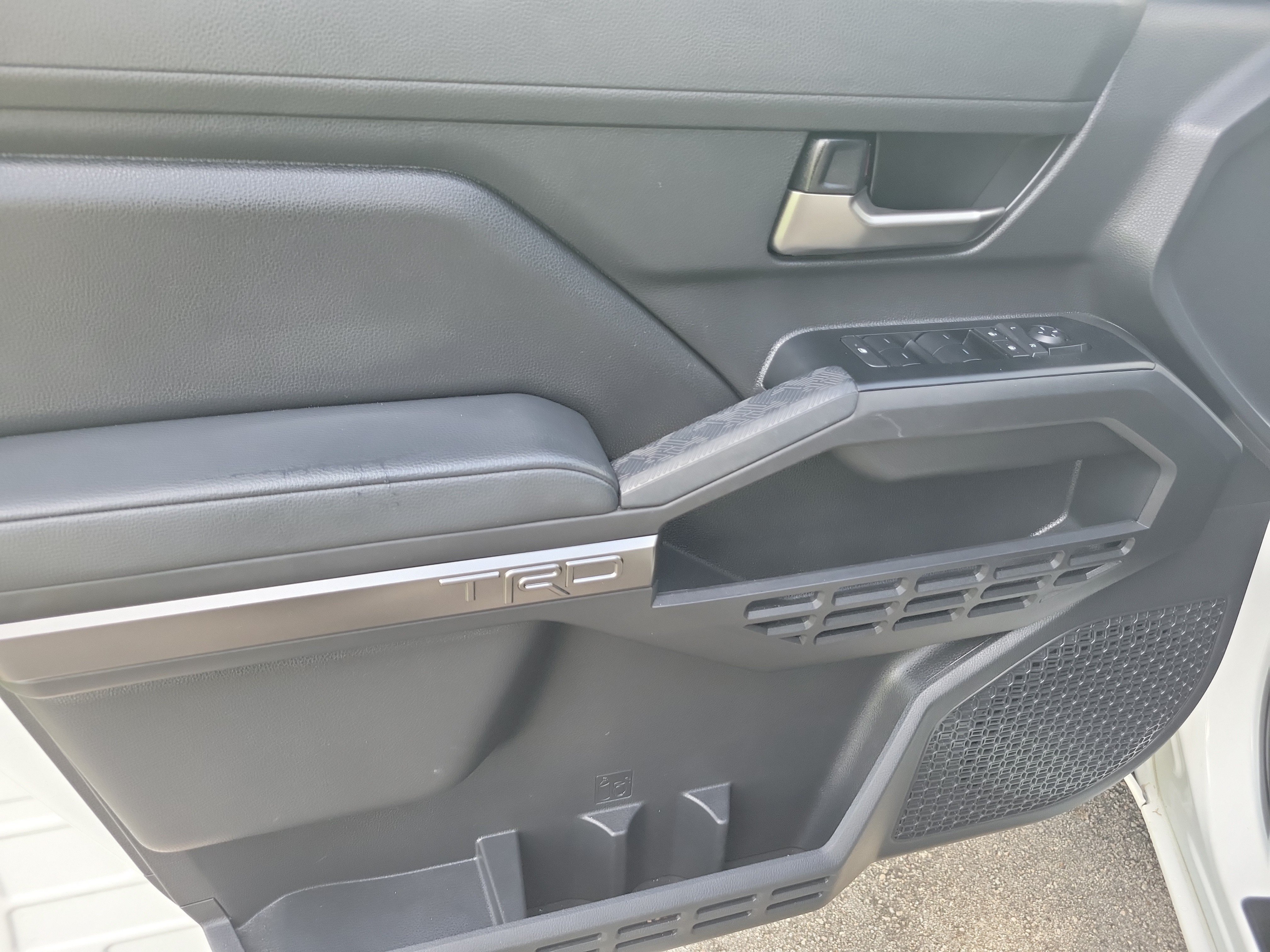 Certified 2025 Toyota Tacoma TRD Sport AWD/4WD image 20