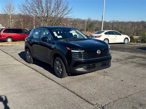 New 2026 Nissan Kicks S image 2