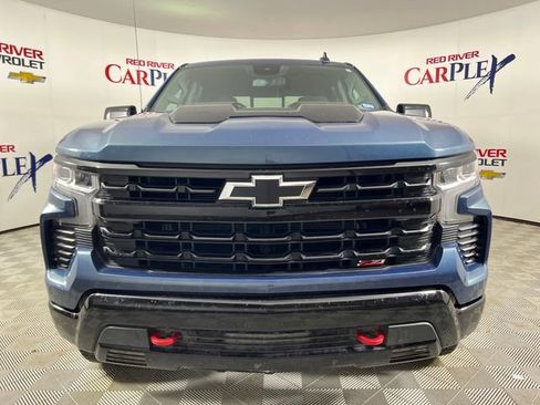 Used 2024 Chevrolet Silverado 1500 LT Trail Boss w/ Convenience Package II AWD/4WD image 2