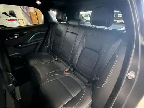 Used 2020 Jaguar F-PACE R-Sport image 26