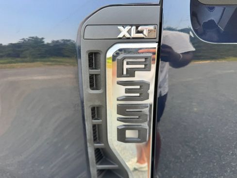Used 2025 Ford F350 XLT AWD/4WD image 23