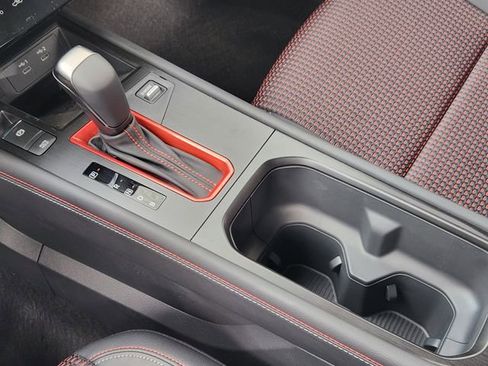 New 2025 Nissan Kicks SR image 16