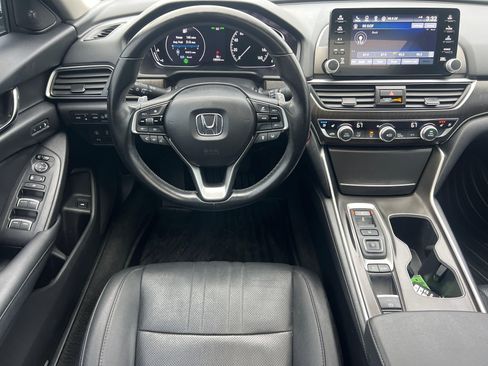 Used 2020 Honda Accord Touring image 11