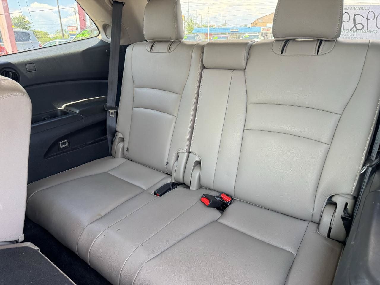 Used 2017 Honda Pilot Touring image 10