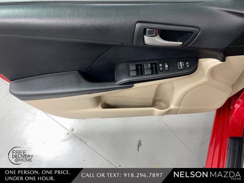 Used 2012 Toyota Camry LE image 19