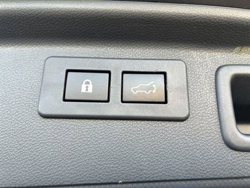 Used 2023 Subaru Forester Touring image 33