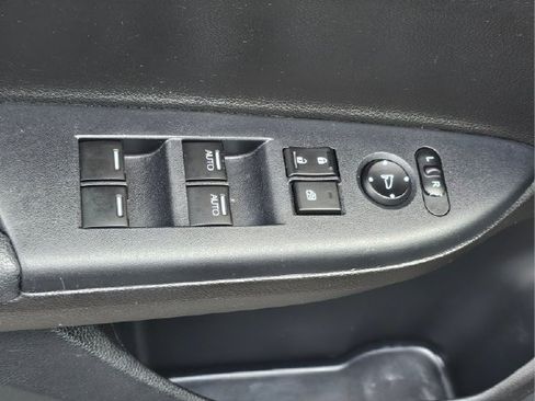 Used 2017 Honda Accord EX-L image 28