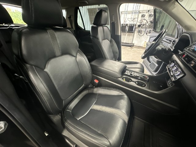 Used 2025 Honda Pilot EX-L image 32
