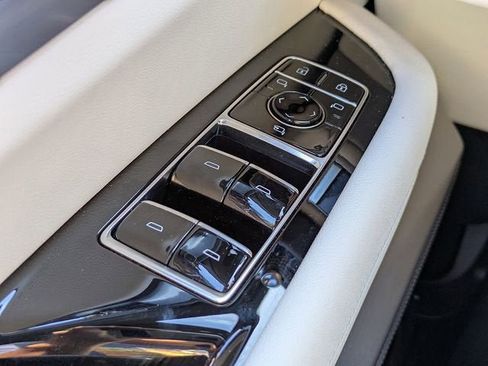 New 2026 Cadillac Vistiq Sport w/ LPO, Floor Liner Package image 25