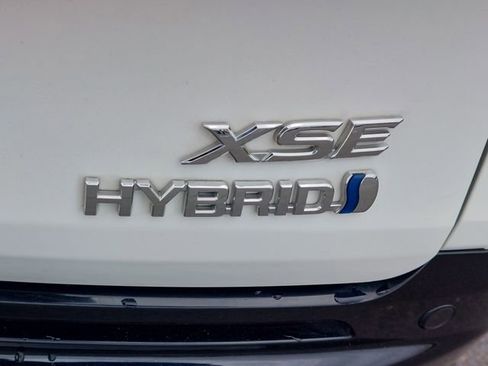 Used 2024 Toyota Sienna XSE w/ XSE Plus Package AWD/4WD image 46
