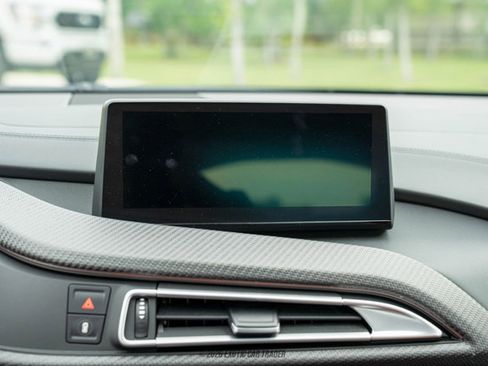 Used 2019 BMW i8 Coupe AWD/4WD image 56