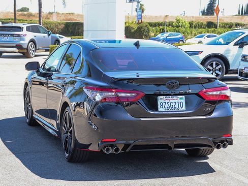 Used 2022 Toyota Camry XSE FWD image 13