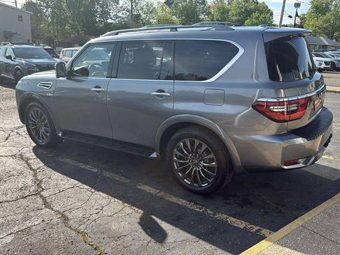 Used 2022 Nissan Armada Platinum w/ Captain's Chairs Package AWD/4WD image 3