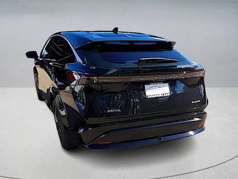 Used 2023 Nissan Ariya FWD image 4