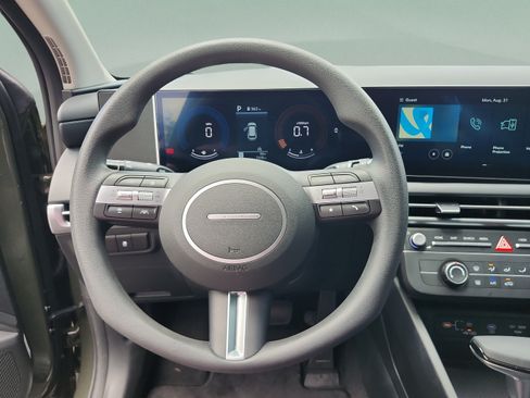 Certified 2026 Hyundai Tucson SE FWD image 9