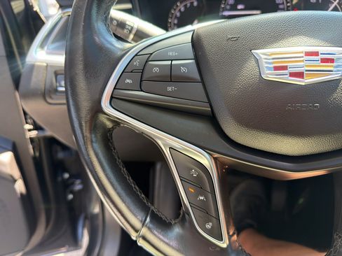 Used 2019 Cadillac XT5 Premium Luxury w/ Driver Assist Package AWD/4WD image 23