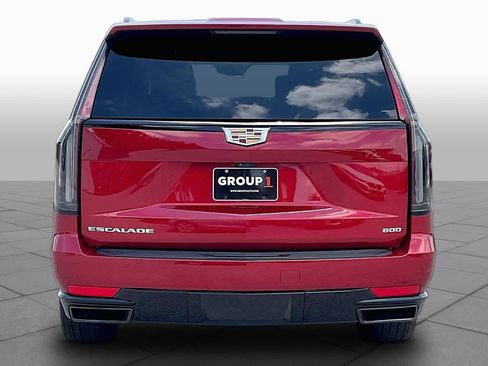 Used 2024 Cadillac Escalade ESV Sport Platinum AWD/4WD image 5