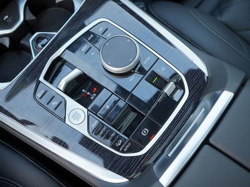 New 2026 BMW X7 xDrive40i w/ M Sport Package image 18