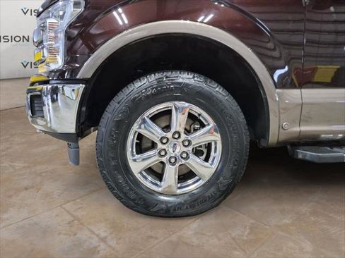 Used 2019 Ford F150 Lariat w/ Equipment Group 502A Luxury image 9