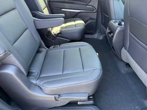 New 2026 Chevrolet Traverse LT w/ Driver Confidence Package FWD image 12