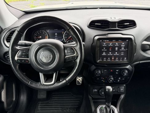 Used 2022 Jeep Renegade Limited AWD/4WD image 15